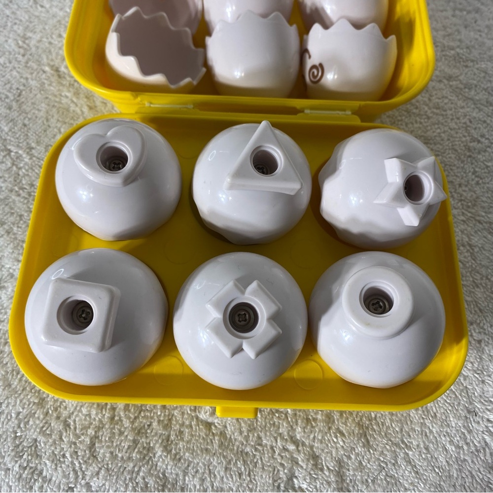 Tomy Toomies Hide & Squeak Eggs - Picture 11 of 15